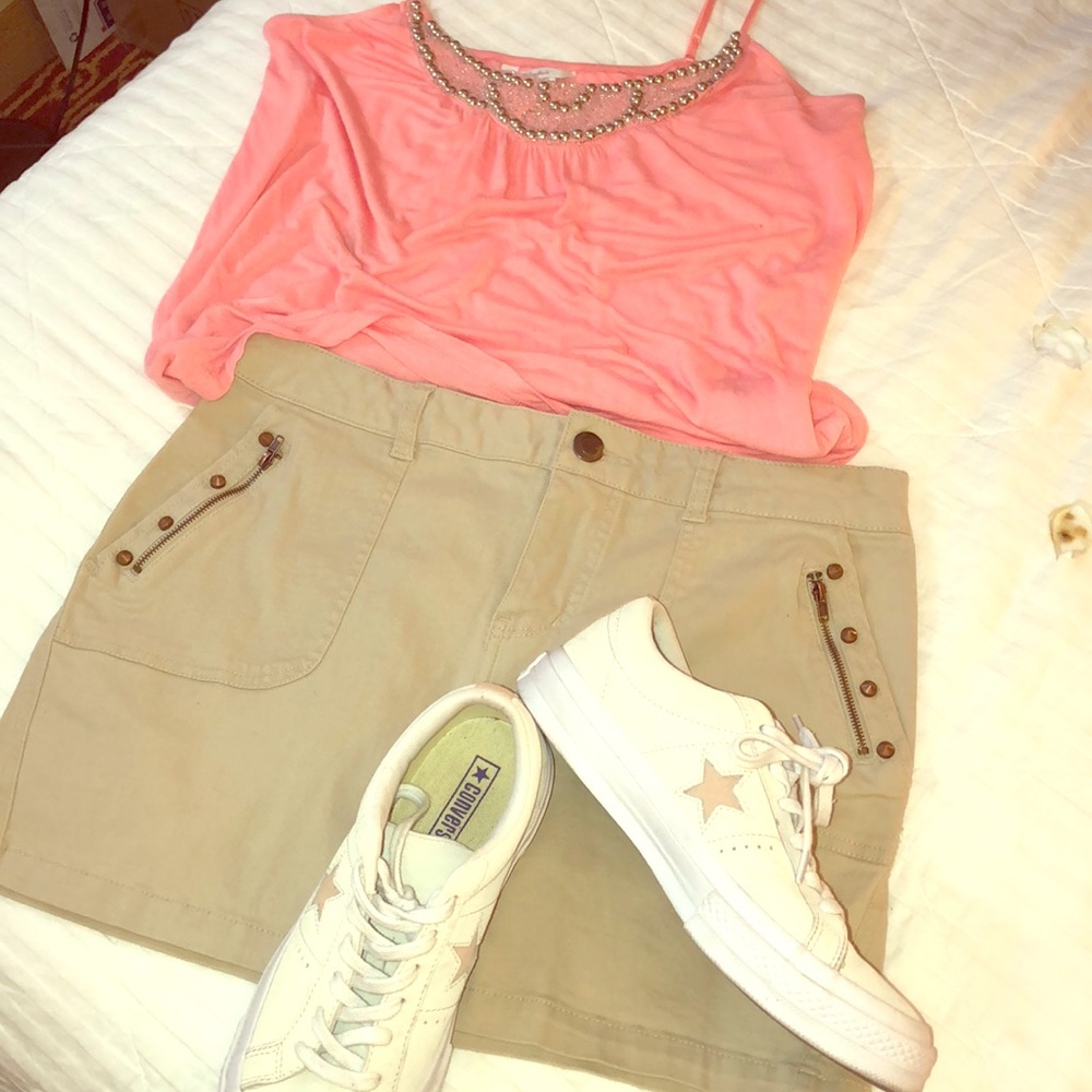 Teen Vogue khaki mini!
